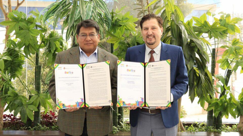 El reconocimiento a Gianmarco Fiori y Juan Carlos Núñez destaca el turismo boliviano como motor sostenible, académico y cultural