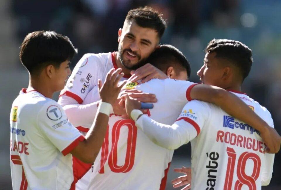 Always Ready consigue un sufrido triunfo frente a Aurora y consolida el segundo lugar en el Grupo B