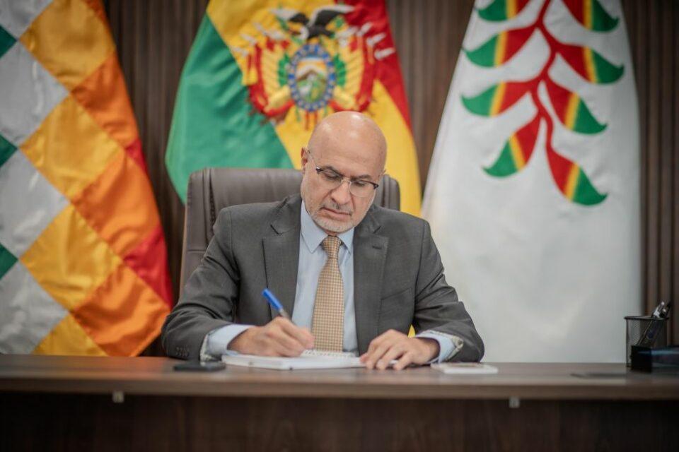 José Luis Lupo toma posesión de la oficina de su repartición