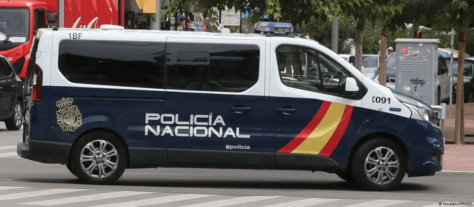 Policía de España captura a 13 personas vinculadas a la banda criminal Tren de Aragua