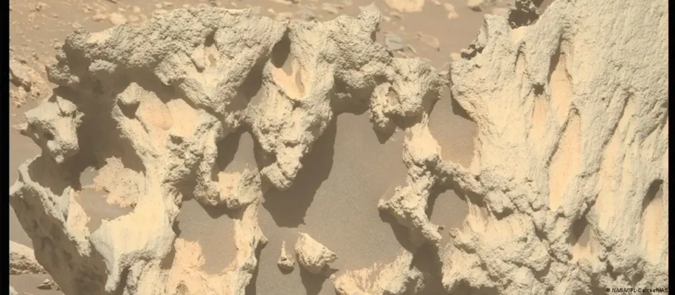 Perseverance rompe su propia rutina en Marte con un hallazgo inesperado