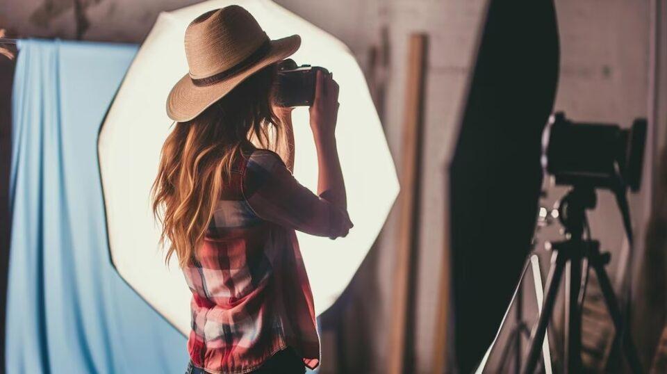 Sigue estos tres prompts y convierte tus fotos en retratos profesionales con Gemini de Google