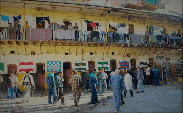 Los reclusos podrían trabajar para construir cárceles en Bolivia, es la propuesta de la Defensoría del Pueblo