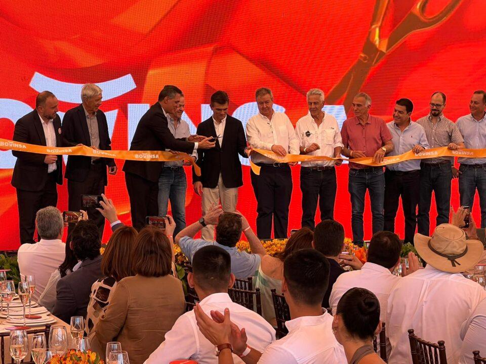 Paz participa en la inauguración de un frigorífico privado y anticipa vigencia de incentivos impositivos para productores
