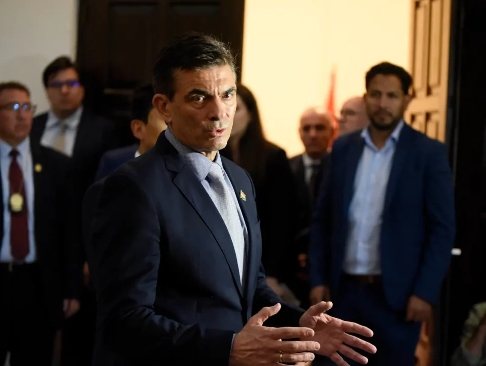 Rodrigo Paz anticipa novedades positivas sobre el dólar