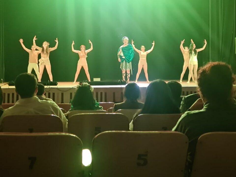 'Epic' deslumbra en Sucre