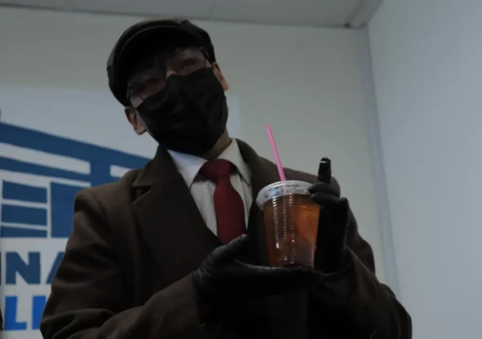 Del rechazo de comerciantes al respaldo público: Eliu, el joven que se hizo viral tras ser agredido mientras vendía refresco