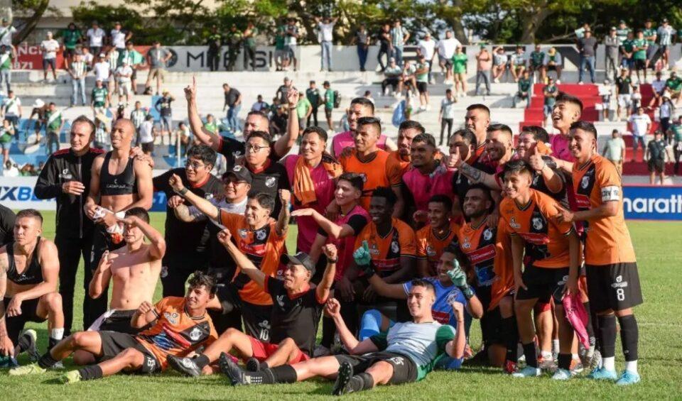 Nacional empata con 10 jugadores a Oriente y clasifica a cuartos de final