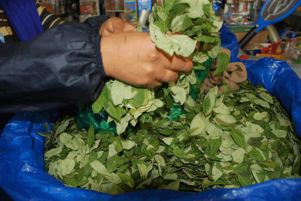 Procesos penales contra comerciantes que incidan en agio por venta de coca, advierte Defensa del Consumidor 