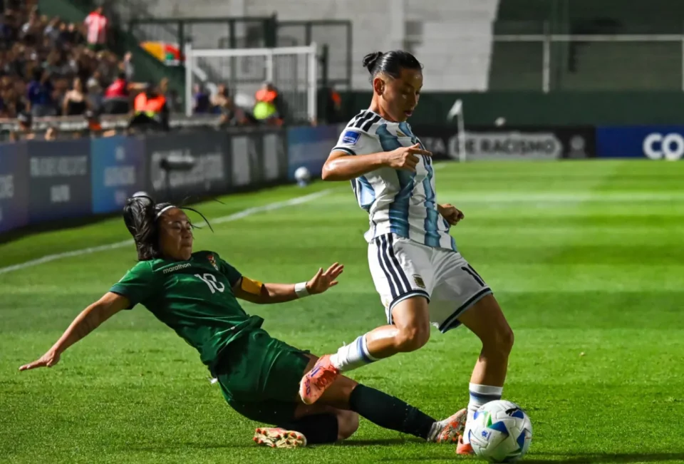 Argentina vence 8-0 a la ‘Verde’ y pone en riesgo su clasificación
