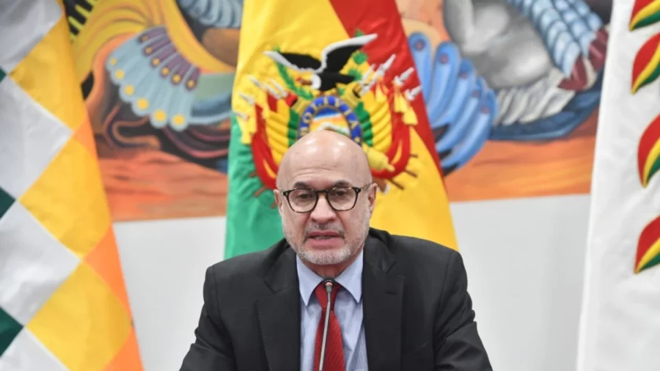 Calculan que US$ 2.595 millones mal invertidos podrían haber financiado 30 hospitales