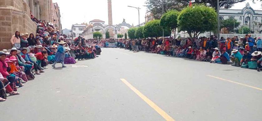 Juntas vecinales inician marchas en Potosí