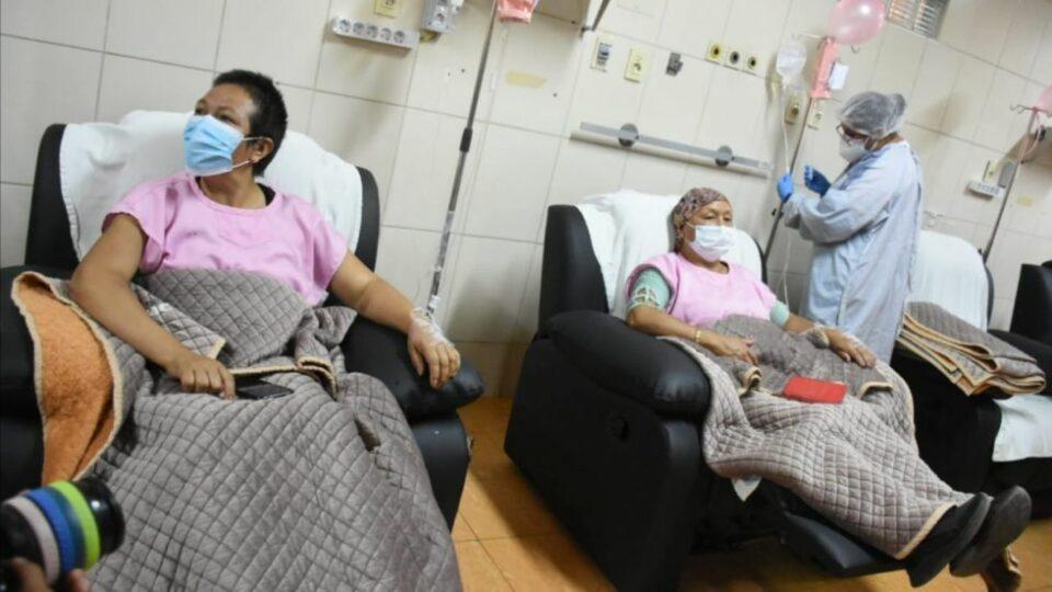 Pacientes con cáncer piden 'arancel cero' para abaratar costos de medicamentos oncológicos