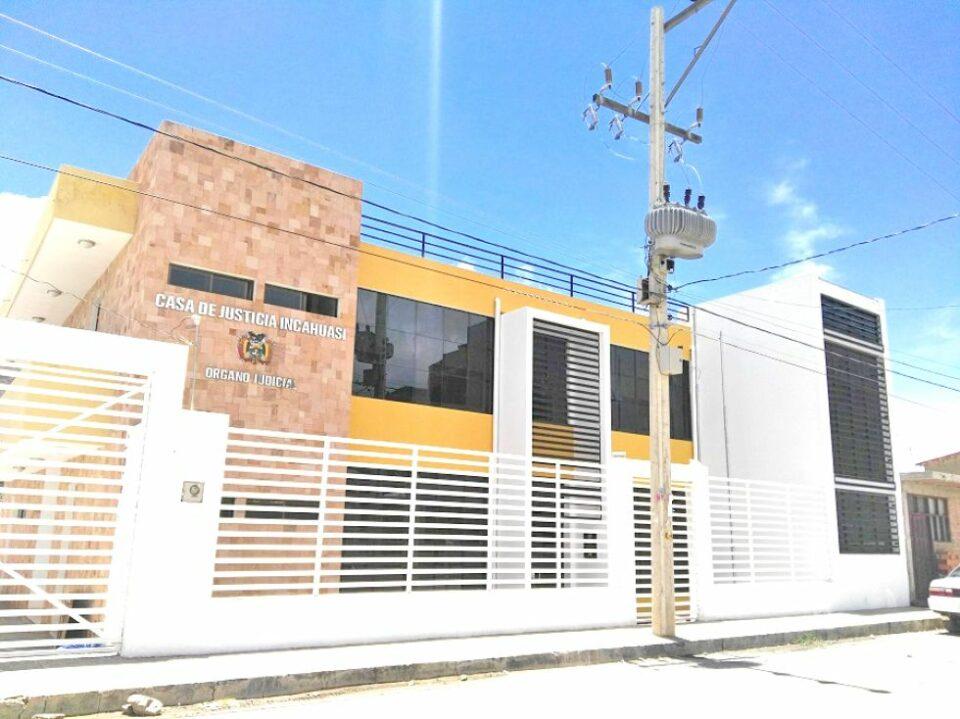 Justicia determina detención preventiva para tres adolescentes por robar motocicletas