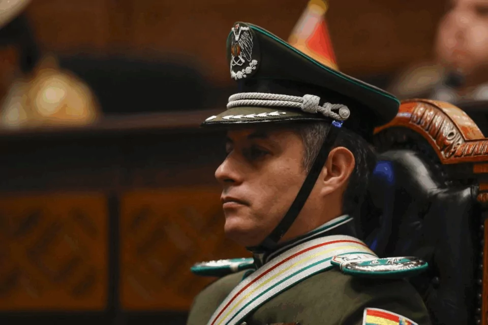 Lara arremete contra autoridades que buscan reelección en las subnacionales y pide "dar voto castigo"