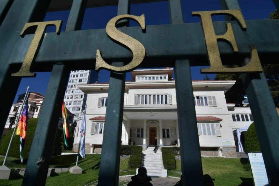 ¿Quiénes son los nuevos vocales del TSE elegidos por la Asamblea Legislativa?