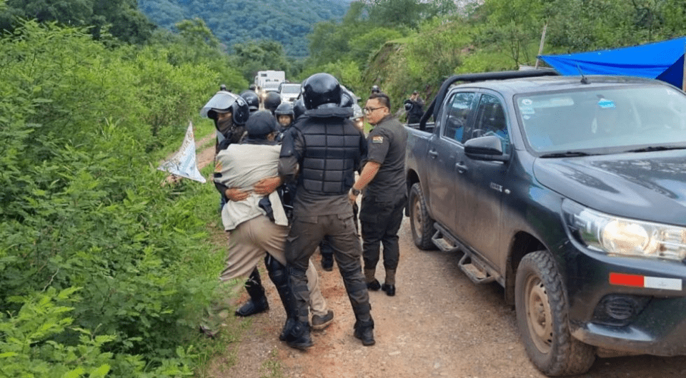 17 defensores de Tariquía son procesados por negarse al ingreso de Petrobras