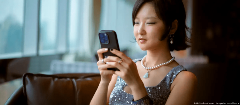 Una app china emite un aviso si el usuario no se conecta dentro de 48 hrs