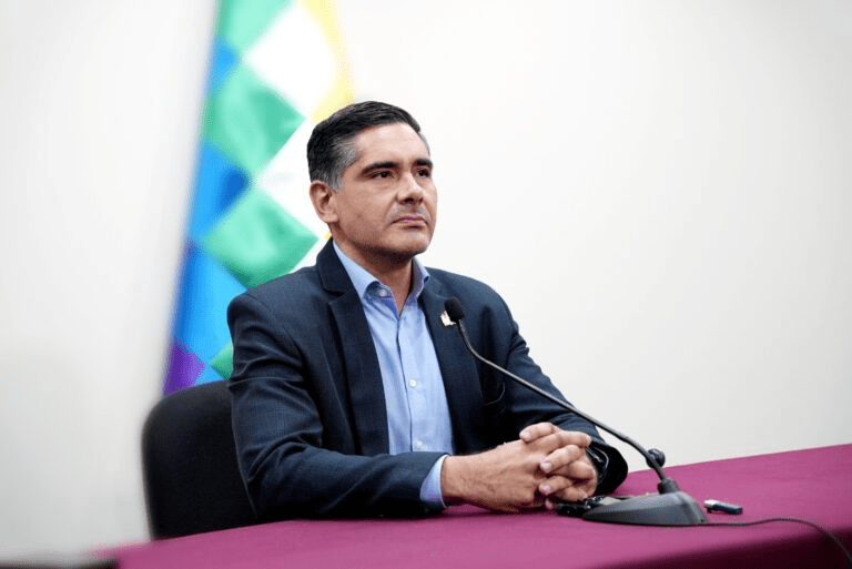 "Está saliendo nuestro alimento": Justiniano adjudica al contrabando incremento en la venta de carne de res