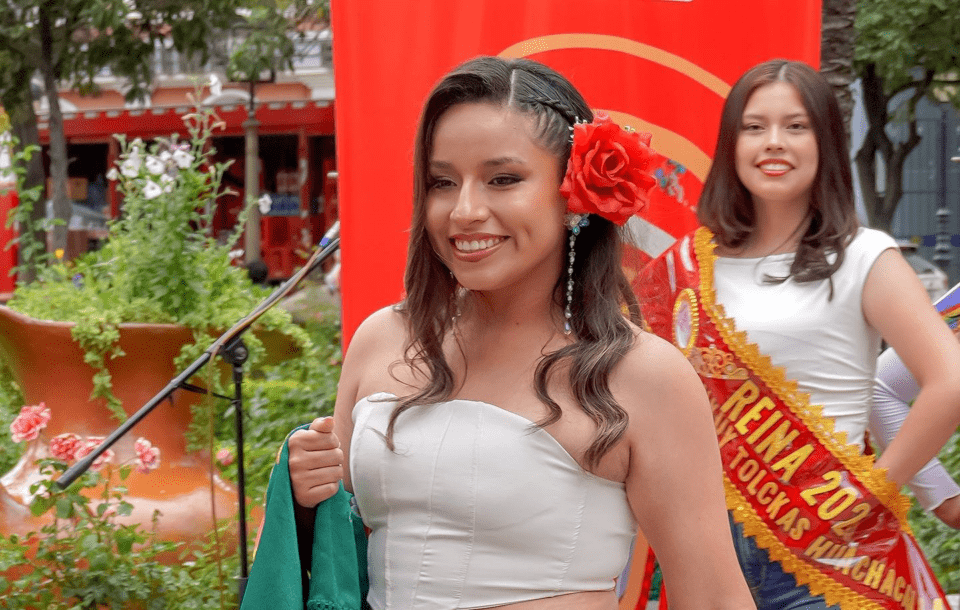 26 candidatas van en busca de la corona "Reina de la Entrada Folklórica de Integración Boliviana 2026"