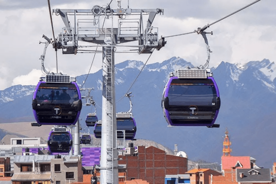 Mi Teleférico operará con "horario especial" este 23 de enero