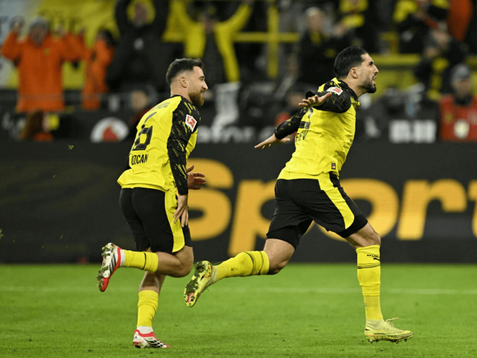Borussia Dortmund gana al colista St Pauli con un penal en el descuento