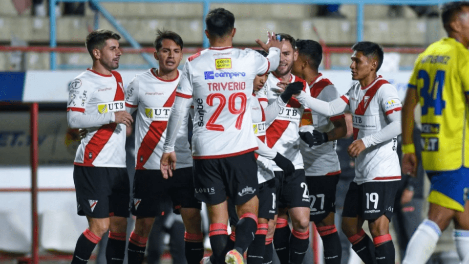 El Torneo de Verano continúa con los duelos entre Always Ready vs ABB y Real Tomayapo vs Independiente