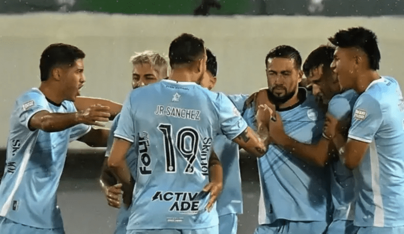 Aurora y Always Ready se enfrentan en la ida de la segunda semifinal