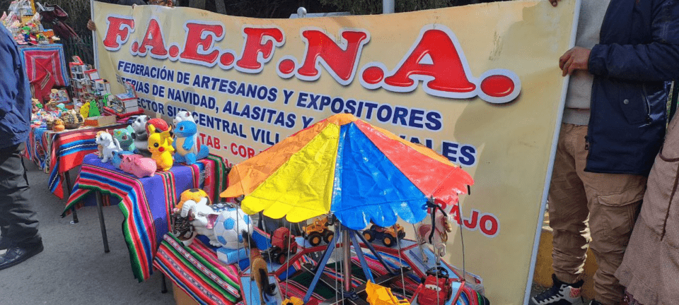 Llega el "remate de Alasitas" en la zona Villa Dolores de El Alto