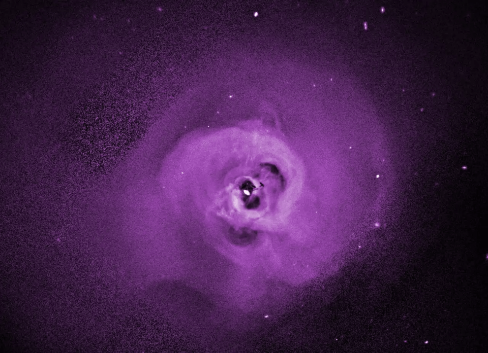 La extraña galaxia 'fantasma'  que es capaz de desplazarse por el universo estaría formada por materia oscura