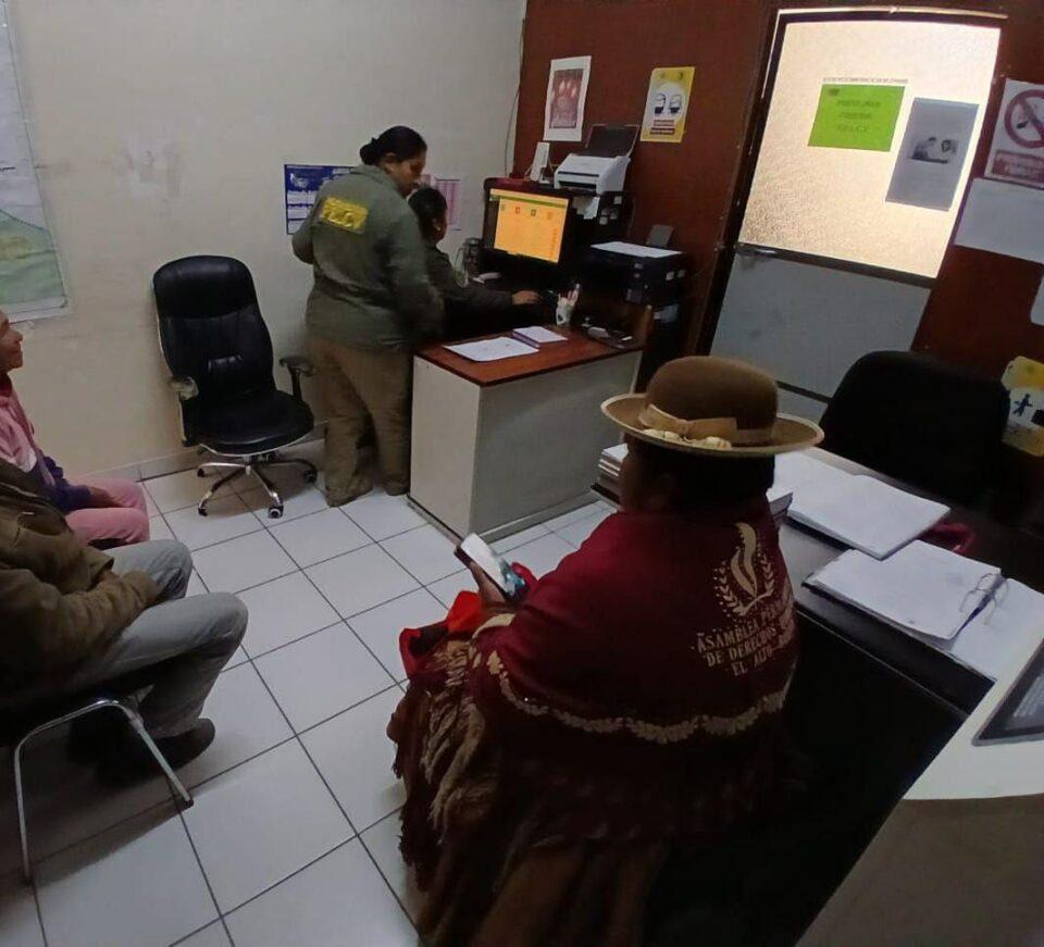 El Alto: denuncian que médicos no avisaron a tiempo sobre un nuevo caso de una adolescente embarazada