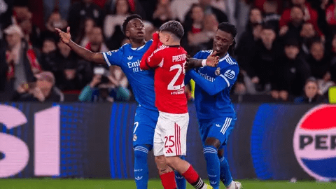 UEFA suspende provisionalmente al argentino Prestanini; Benfica prevé apelar la decisión