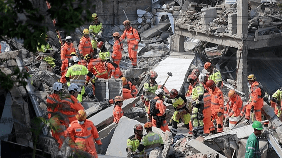 Escala a 12 los muertos por derrumbe de una residencia de ancianos en Brasil