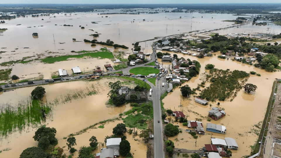Ecuador declara emergencia nacional por fuertes lluvias que deja 11 muertos