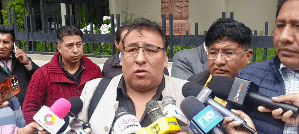 Transportistas de La Paz anuncian paro de 24 horas para este miércoles