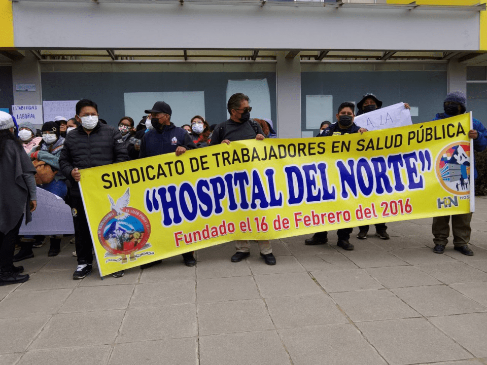 Trabajadores de salud protestan contra despidos ‘injustificados’ en La Paz