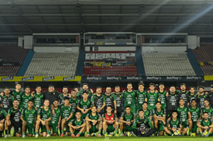 La Verde ya cuenta con 14 convocados en Santa Cruz: Viscarra y Macazaga se suman al trabajo