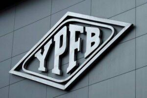 Denuncian desfalco millonario en YPFB Denuncian desfalco millonario en YPFB