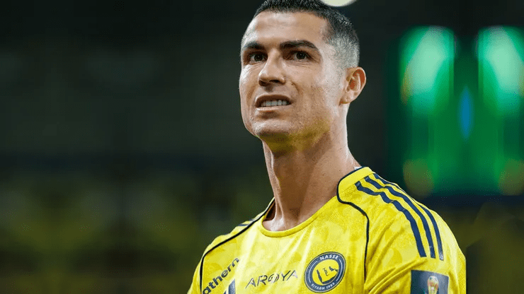 Cristiano Ronaldo escapa junto a su familia de Arabia Saudita tras bombardeos