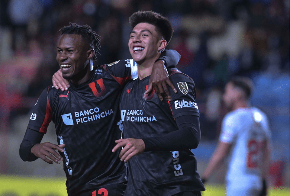 Always Ready cae en casa y pierde su invicto internacional con un gol agónico de Villamil