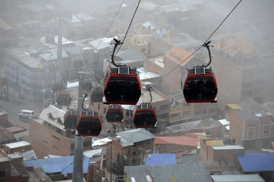Mi Teleférico anuncia horario especial para este 3 de abril
