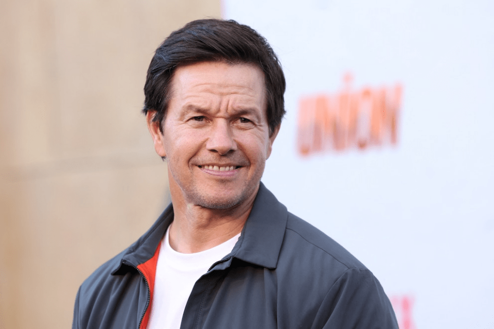 La serie 4am Club Challenge en YouTube reúne a celebridades y creadores de contenido en desafíos de entrenamiento matutino intensivo (REUTERS)