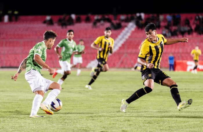 The Strongest empata en Tarija