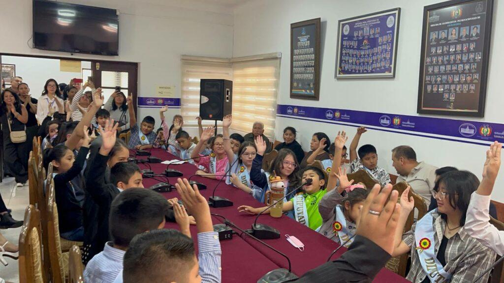 Cochabamba: Brigada Parlamentaria de Niños y Niñas tratan proyectos de ...