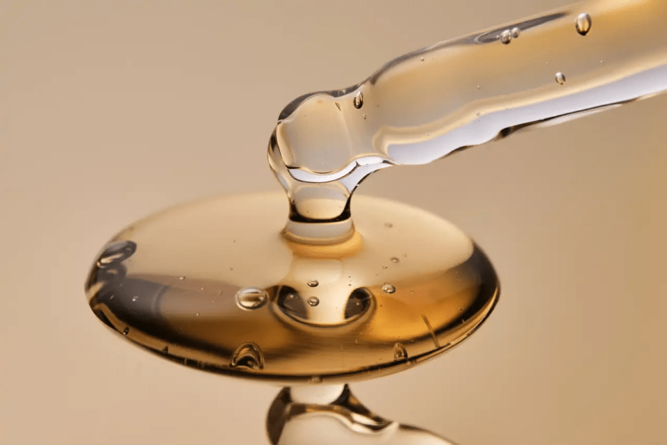 Los péptidos están de moda, y eso preocupa a las instituciones: así es la nueva "promesa" científica