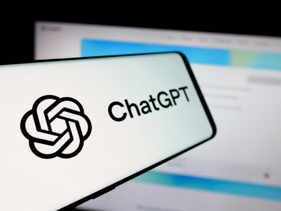 La nueva actualización de ChatGPT elimina un elemento repetitivo en sus respuestas