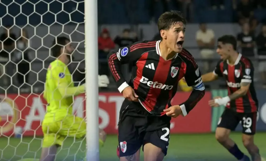 River Plate vence 1-0 al Bragantino con un gol en el descuento y recupera el liderato del Grupo H — image 2
